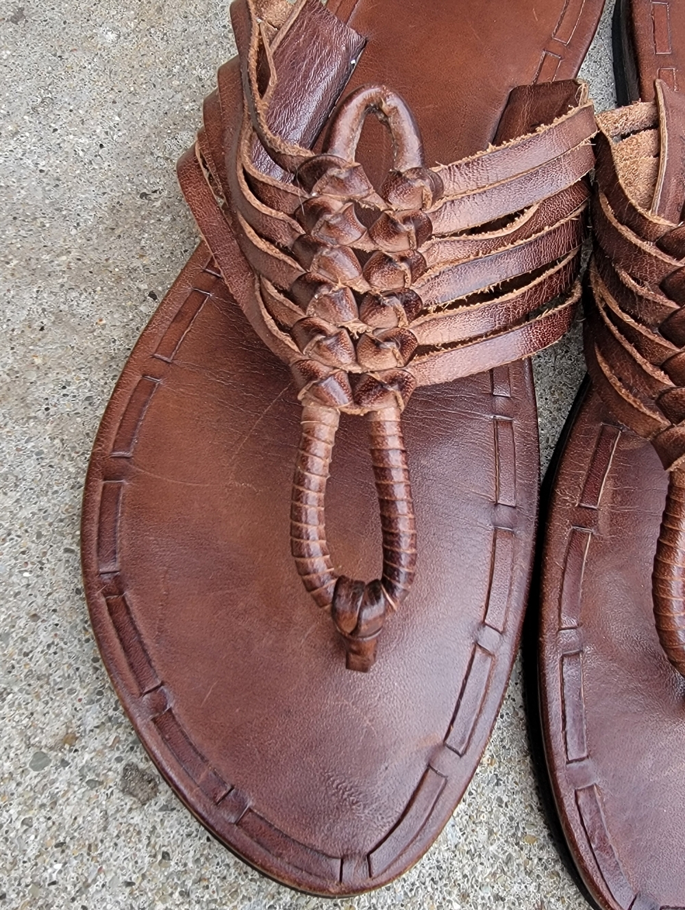 Frye Cognac Brown Leather Braided Thong Flip Flop Sandals 10 - Picture 7 of 16